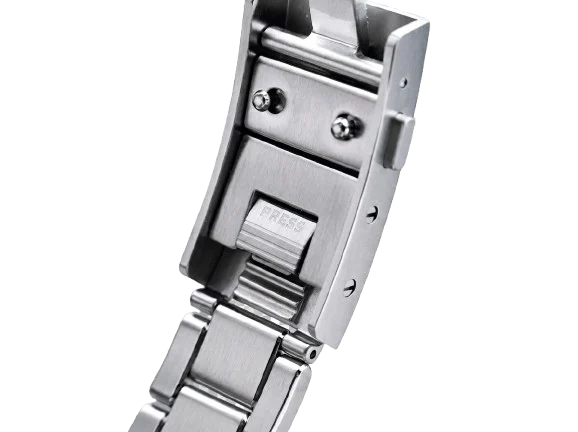 The Veles bracelet clasp